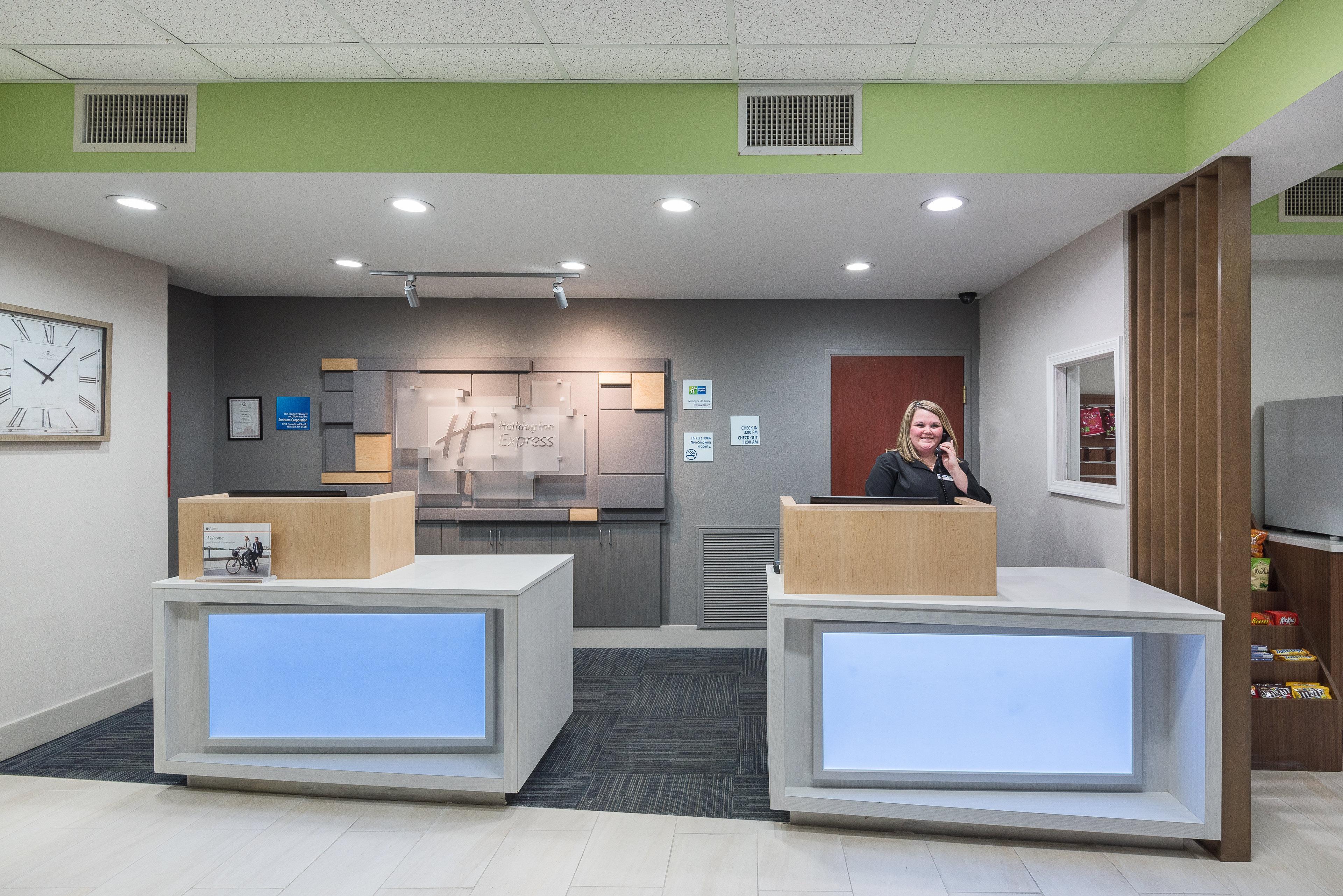 Holiday Inn Express Hillsville By Ihg Eksteriør billede