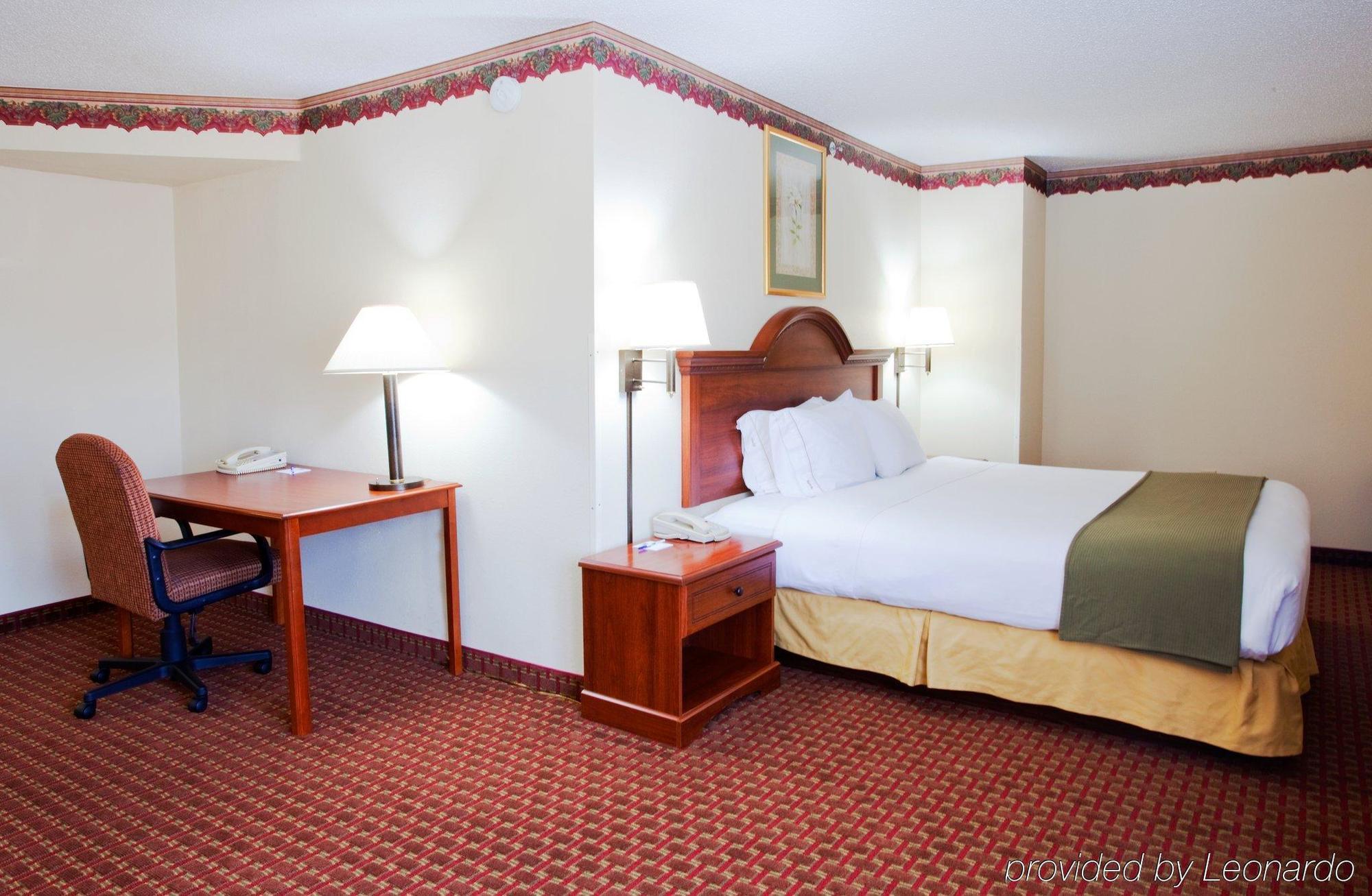 Holiday Inn Express Hillsville By Ihg Eksteriør billede