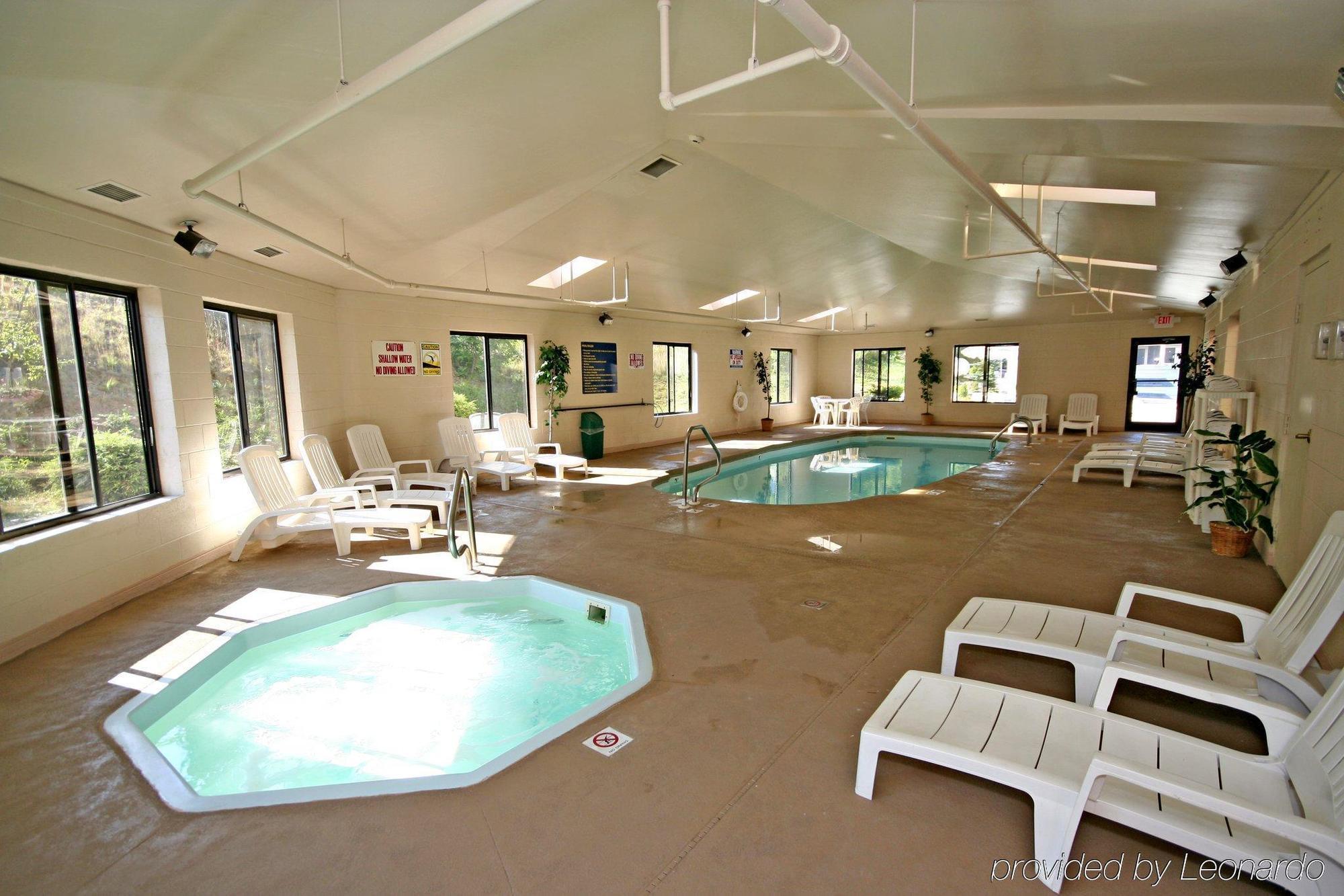 Holiday Inn Express Hillsville By Ihg Eksteriør billede
