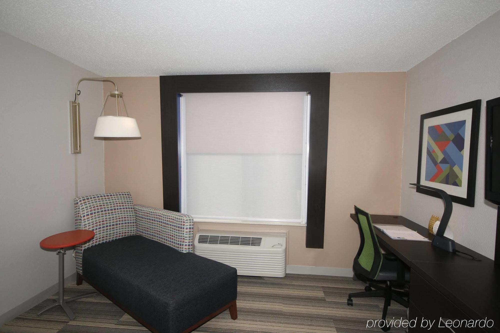 Holiday Inn Express Hillsville By Ihg Eksteriør billede