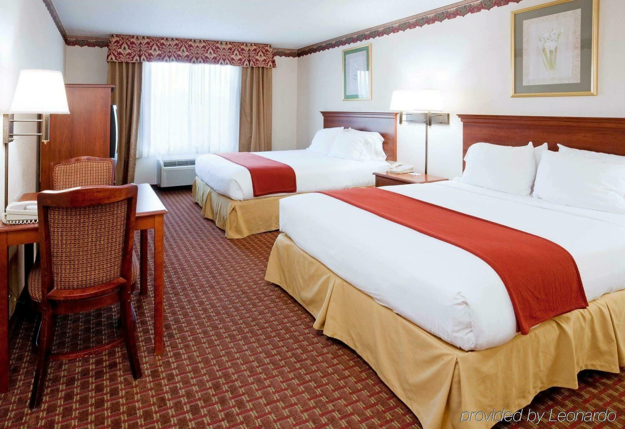 Holiday Inn Express Hillsville By Ihg Eksteriør billede