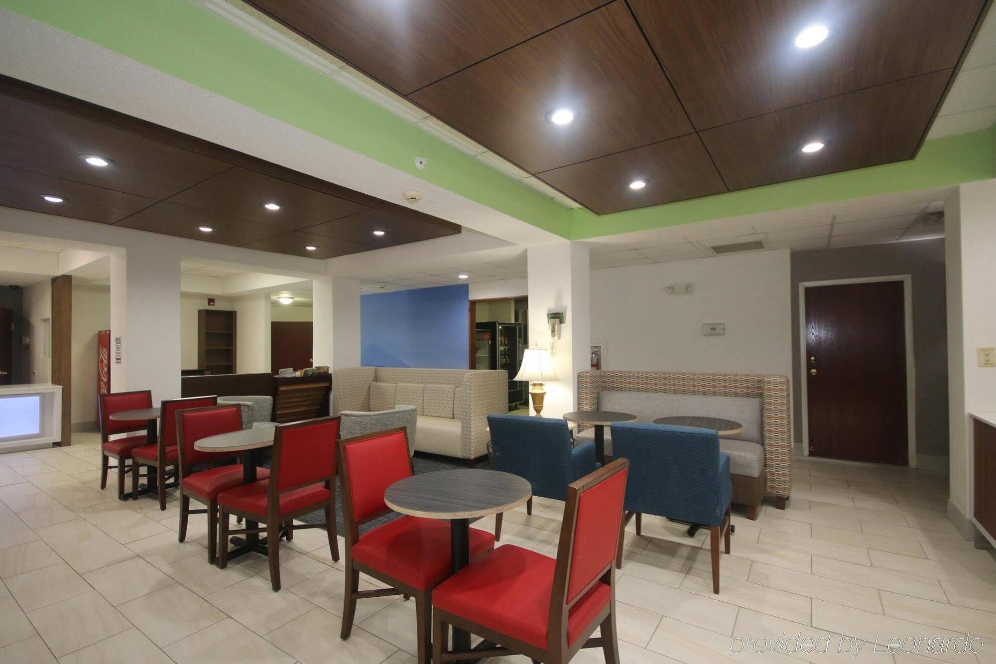 Holiday Inn Express Hillsville By Ihg Eksteriør billede
